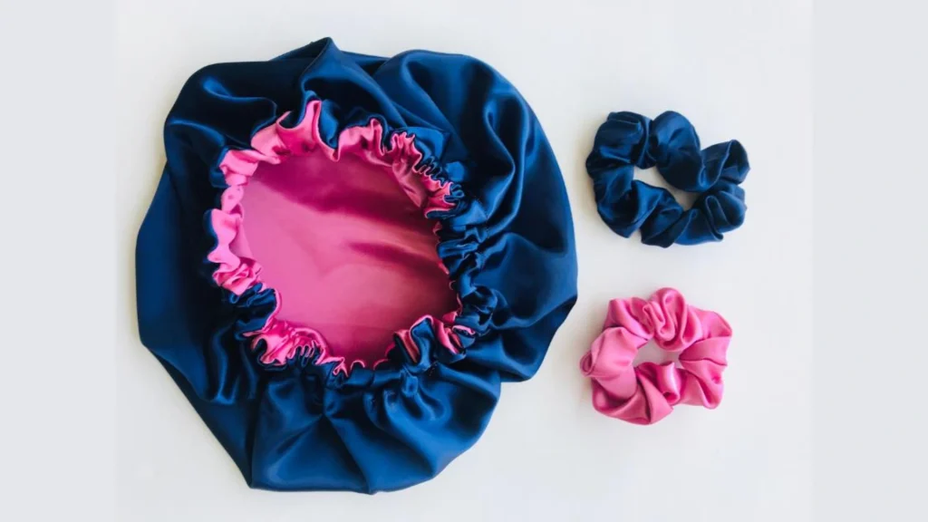 therunwaylooks wash day for coily hair bonnet image
