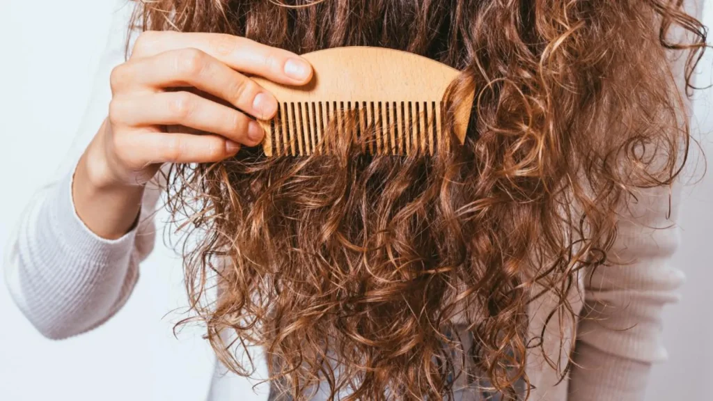 therunwaylooks hair got wet blog post brushing wet hair image